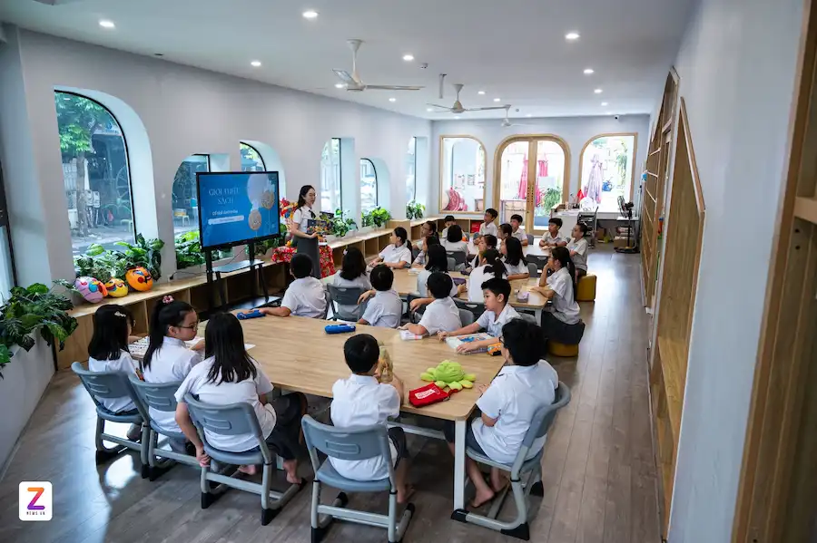 THÚC ĐẨY VĂN HÓA ĐỌC: THƯ VIỆN 500M2 VỚI HƠN 10.000 ĐẦU SÁCH TẠI TRƯỜNG TIỂU HỌC QUỐC TẾ ALASKA