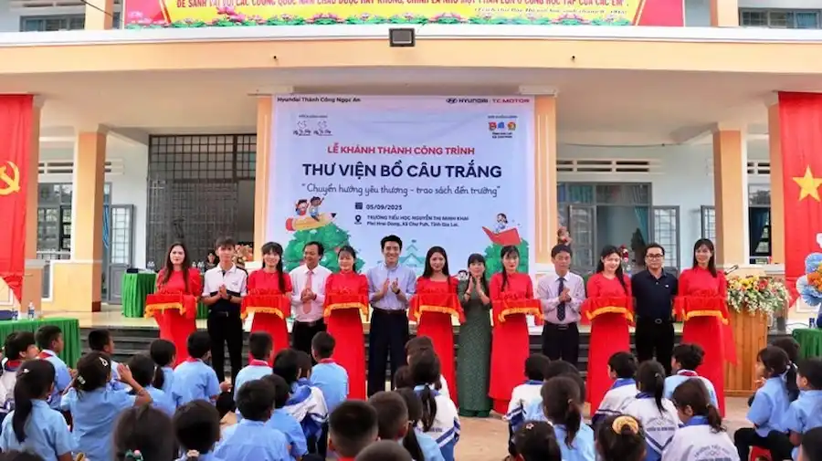 Thư viện Bồ câu trắng – Ngọn lửa văn hóa đọc cho học sinh Gia Lai