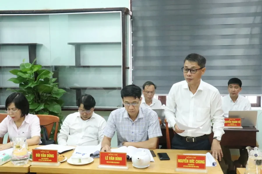 Quang cảnh buổi làm việc về phát triển kinh tế xã hội tại phường Hội An Tây