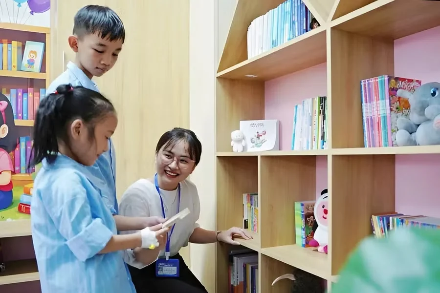 Không gian đọc sách thân thiện, nhân văn tại bệnh viện ở Nghệ An