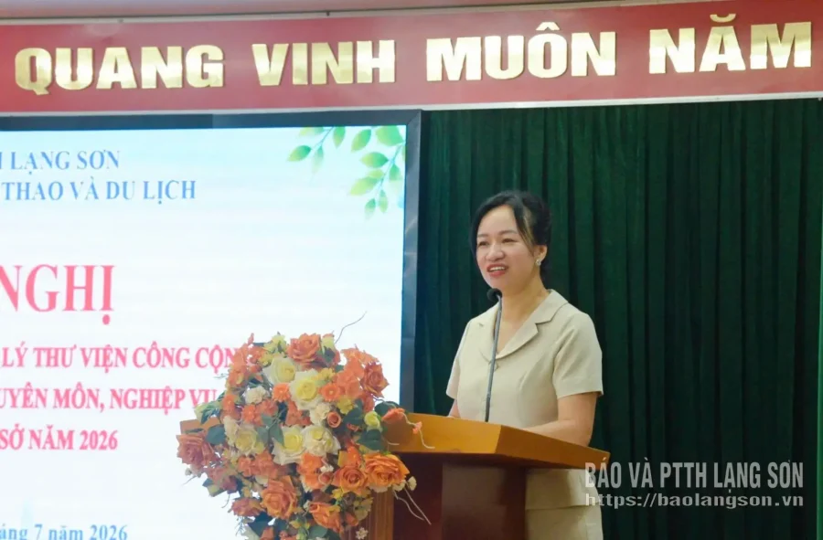 Đại biểu tham gia hội nghị tập huấn nghiệp vụ thư viện tại Lạng Sơn