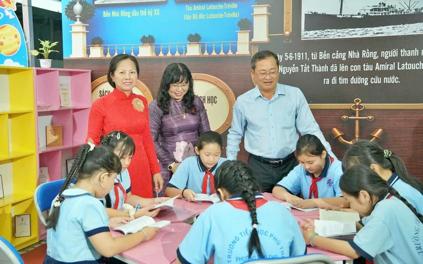 Không gian văn hóa Hồ Chí Minh ứng dụng mã QR tại Trường Tiểu học Phú Thọ