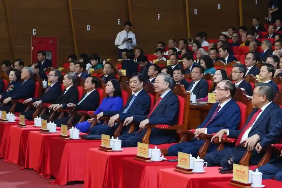 Tổng Bí thư, Chủ tịch nước Tô Lâm trao Nghị quyết thành lập thành phố Bắc Ninh