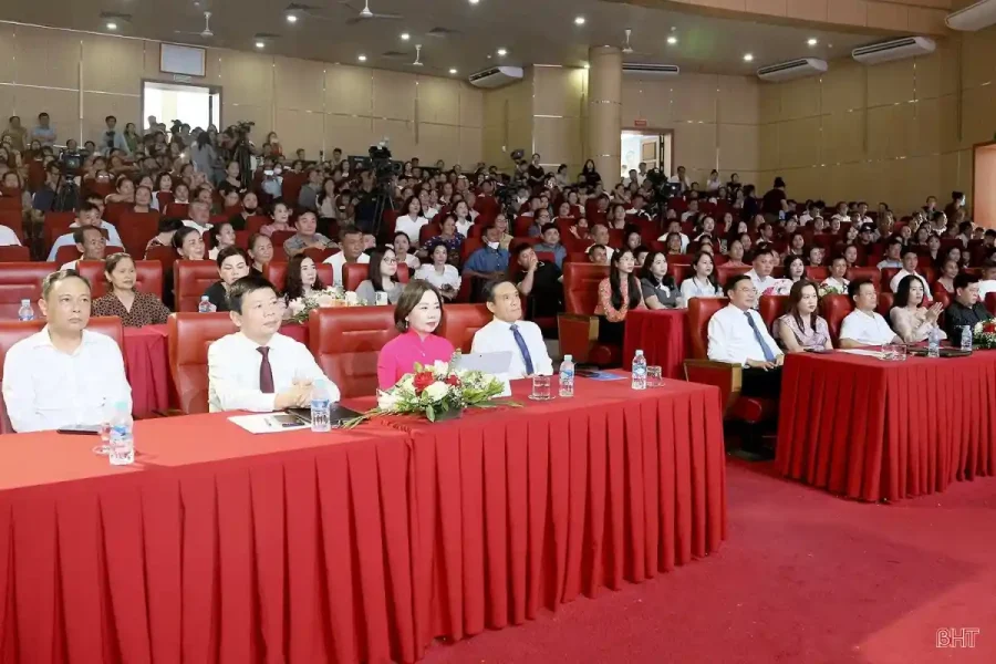 Lễ tổng kết và trao giải Cuộc thi Đại sứ Văn hóa đọc và Liên hoan Dân ca Ví Giặm 2026